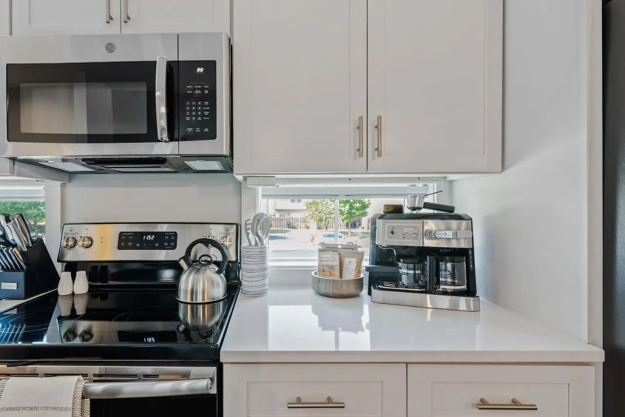 בית נופש 3 Bedroom Townhome In The Heart Of Nashville! ארצות הברית